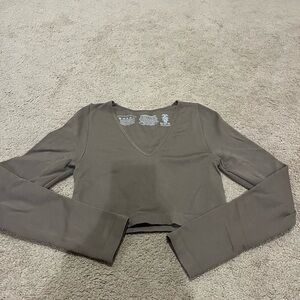 Primark V-Neck Long Sleeve Crop Top - Brown